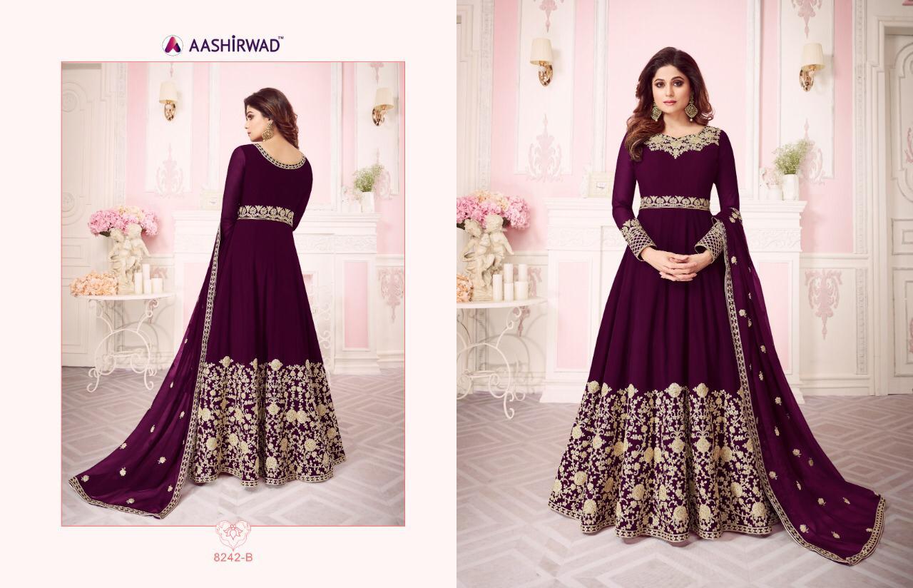 Design - 8242 B